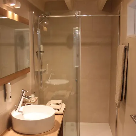 B&B 르 주르 엣 라 누잇 비앤비